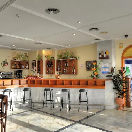 Aparthotel La Mirage 4*