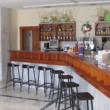 La Mirage Aparthotel 4*