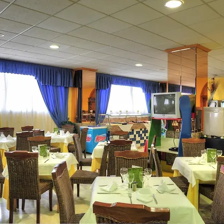 La Mirage 4*