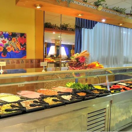 La Mirage Aparthotel 4*