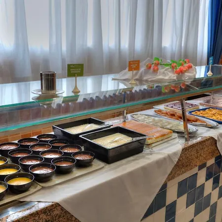 Aparthotel La Mirage 4*